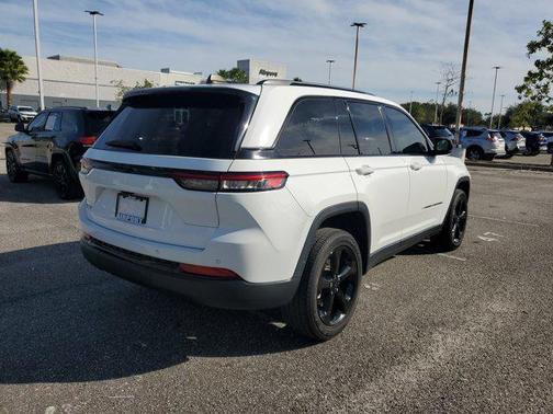2023 Jeep Grand Cherokee Altitude