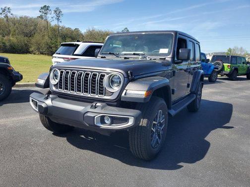 2025 Jeep Wrangler 4-Door Sahara 4x4