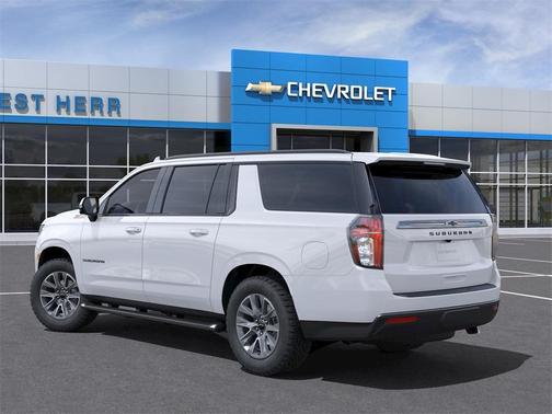 Photo 3 of 24 of 2022 Chevrolet Suburban Z71