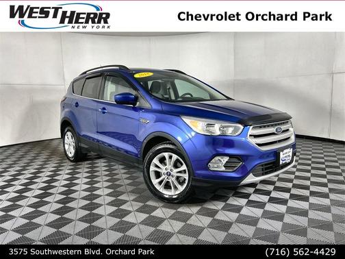 Photo 1 of 25 of 2018 Ford Escape SE
