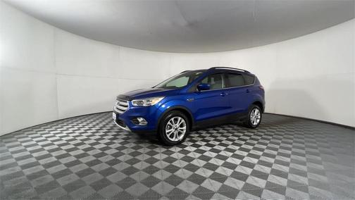 Photo 4 of 25 of 2018 Ford Escape SE