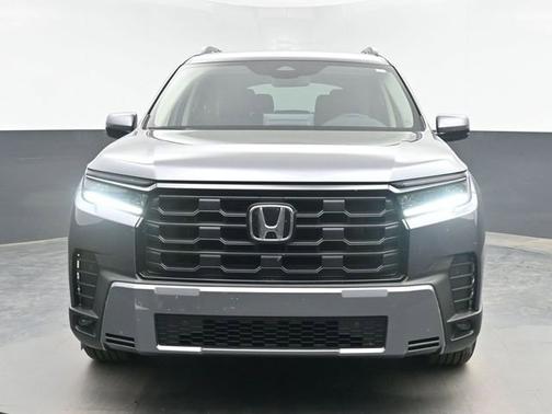 Modern Steel Metallic 2026 Honda Pilot