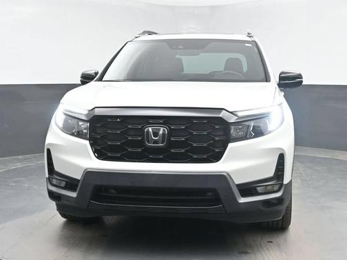 Platinum White Pearl 2022 Honda Passport