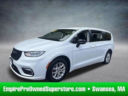 Bright White Clearcoat 2024 Chrysler Pacifica Touring-L