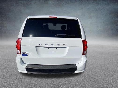 Bright White Clearcoat 2015 Dodge Grand Caravan AVP/SE