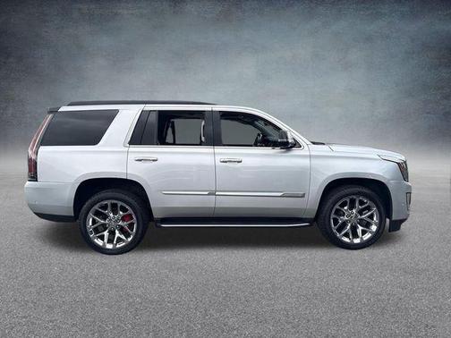 2020 Cadillac Escalade Luxury