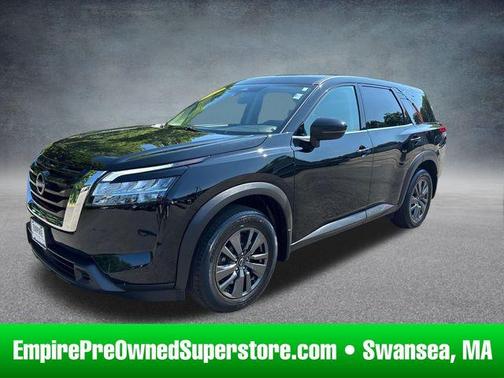 2022 Nissan Pathfinder S
