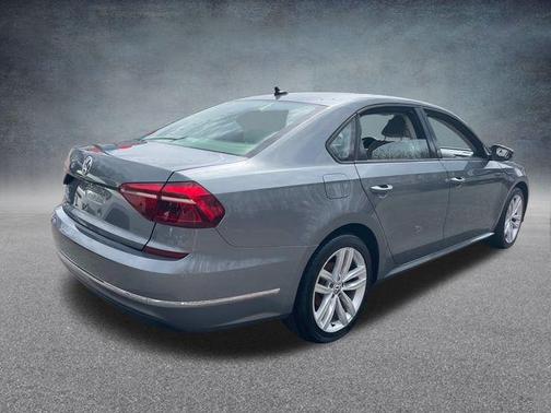 2019 Volkswagen Passat 2.0T Wolfsburg