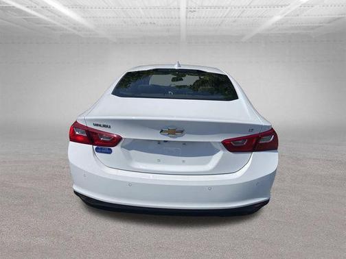 Summit White 2024 Chevrolet Malibu LT
