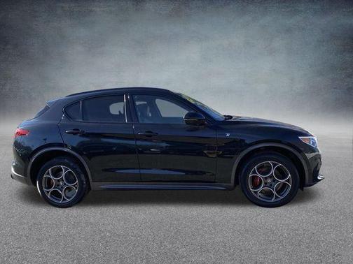 2022 Alfa Romeo Stelvio Ti