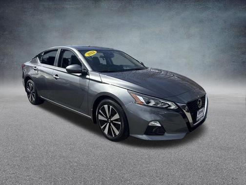Gun Metallic 2022 Nissan Altima 2.5 SL