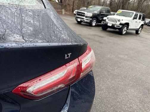 Northsky Blue Metallic 2021 Chevrolet Malibu LT