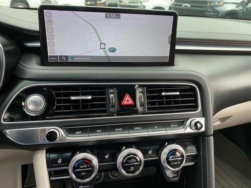 2022 Genesis G70 2.0T