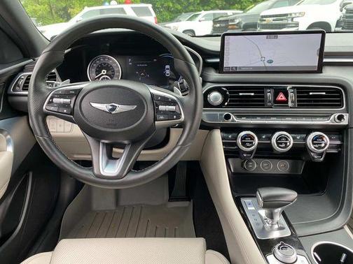 2022 Genesis G70 2.0T
