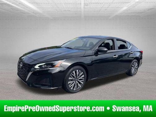 Super Black 2024 Nissan Altima 2.5 SV