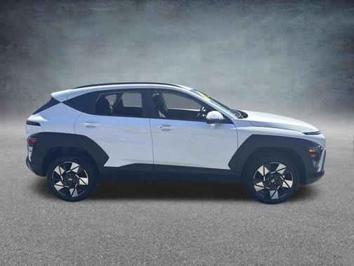 White 2025 Hyundai KONA SEL