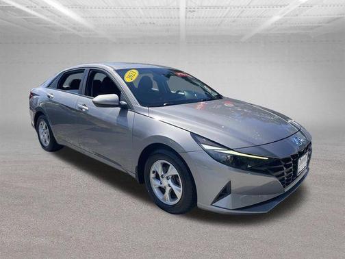Metal 2023 Hyundai ELANTRA SE