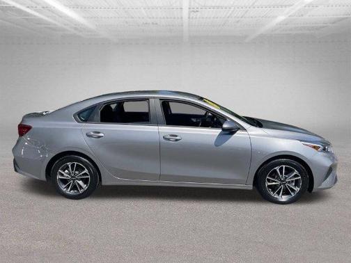 Steel Gray 2024 Kia Forte LXS