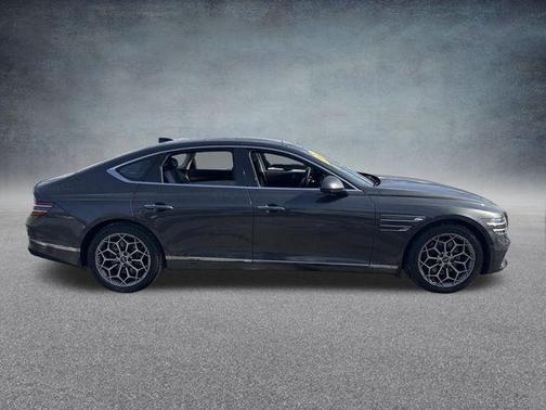 2023 Genesis G80 2.5T