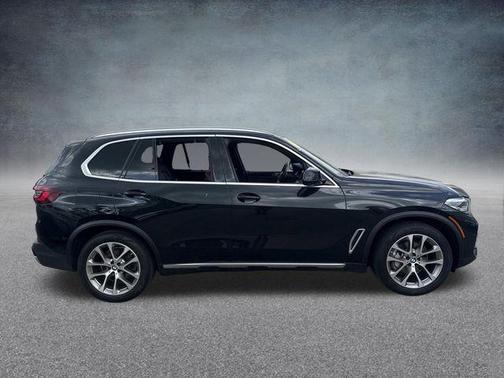 Black Sapphire Metallic 2022 BMW X5 xDrive40i