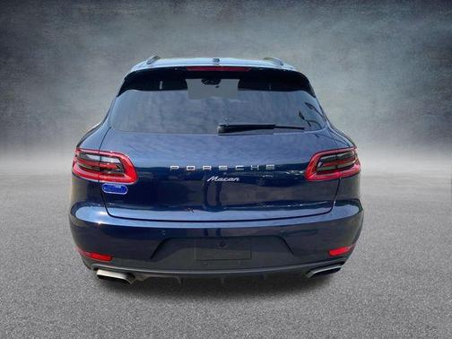 2017 Porsche Macan Base