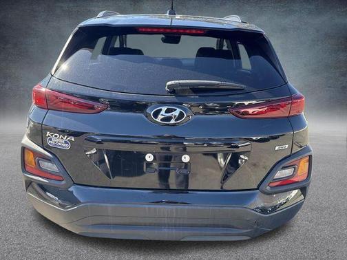 2021 Hyundai KONA SEL