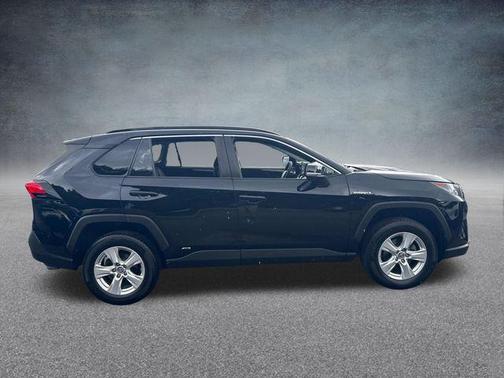 2019 Toyota RAV4 Hybrid LE