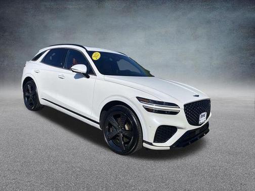 White 2023 Genesis GV70 2.5T