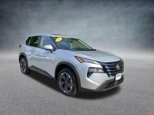 Brilliant Silver Metallic 2024 Nissan Rogue SV