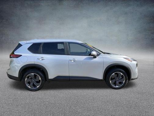 Brilliant Silver Metallic 2024 Nissan Rogue SV