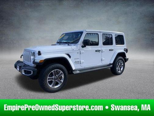 Bright White Clearcoat 2019 Jeep Wrangler Unlimited Sahara