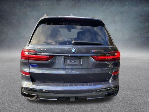 2021 BMW X7 M50i