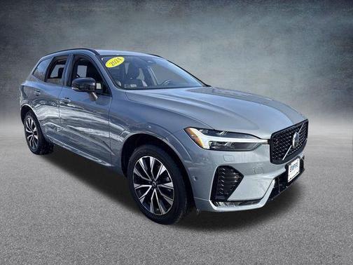 2024 Volvo XC60 B5 Plus Dark Theme