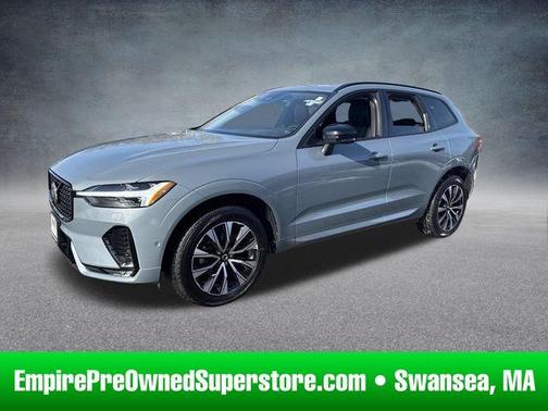 2024 Volvo XC60 B5 Plus Dark Theme