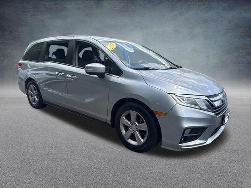 Gray 2018 Honda Odyssey EX