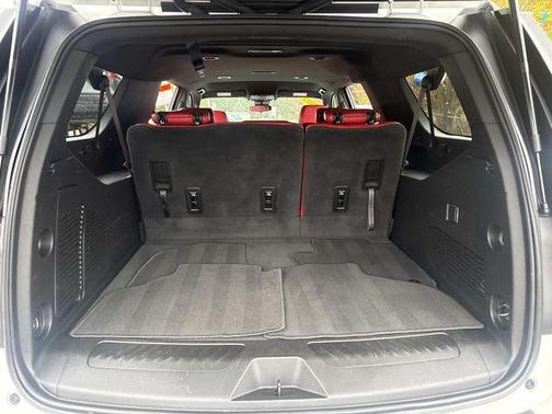 2023 GMC Yukon XL SLE