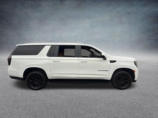 2023 GMC Yukon XL SLE