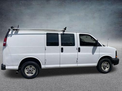 2016 GMC Savana 2500 Work Van