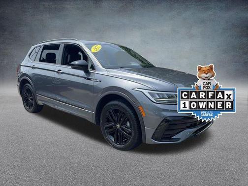 2022 Volkswagen Tiguan 2.0T SE R-Line Black