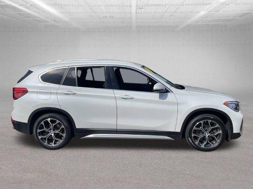 White Metallic 2021 BMW X1 xDrive28i