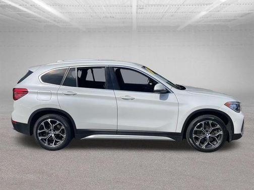 White Metallic 2021 BMW X1 xDrive28i