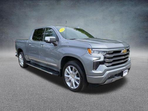 Sterling Gray Metallic 2024 Chevrolet Silverado 1500 High Country
