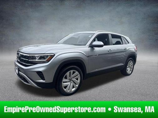 Pyrite Silver Metallic 2023 Volkswagen Atlas Cross Sport 3.6L V6 SE w/Technology