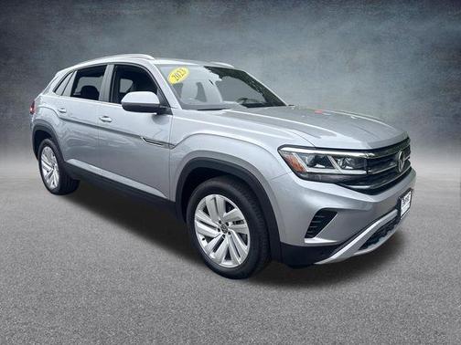Pyrite Silver Metallic 2023 Volkswagen Atlas Cross Sport 3.6L V6 SE w/Technology