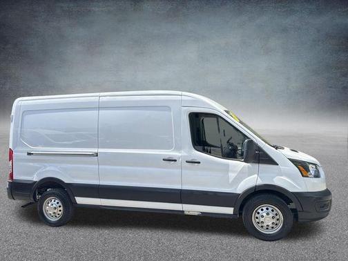 Oxford White 2023 Ford Transit-250 Base