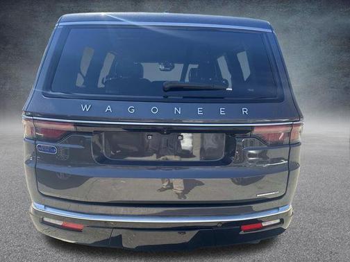 Metallic 2024 Jeep Wagoneer Series III
