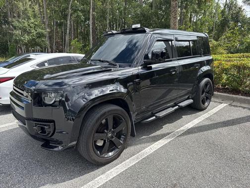 2023 Land Rover Defender 110 V8