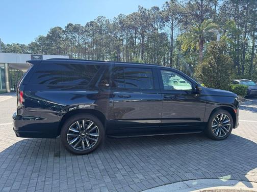 Dark Moon Blue Metallic 2024 Cadillac Escalade ESV Sport Platinum