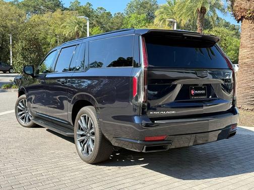 Dark Moon Blue Metallic 2024 Cadillac Escalade ESV Sport Platinum
