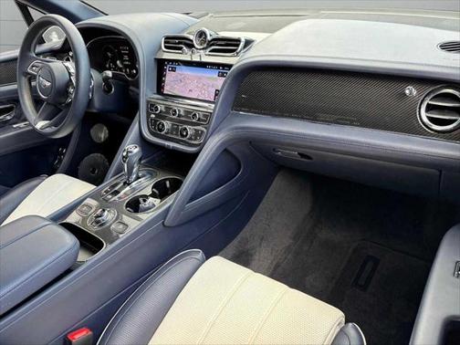 2022 Bentley Bentayga V8